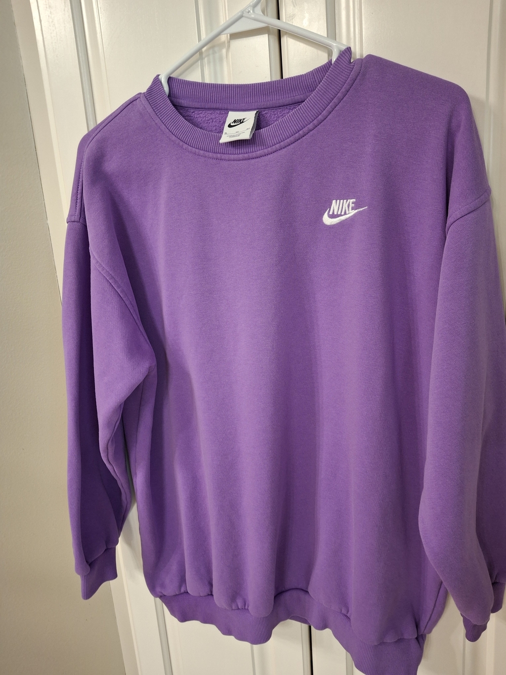 Nike Women’s Purple Crewneck Sweatshirt XL - Picture 12 of 12